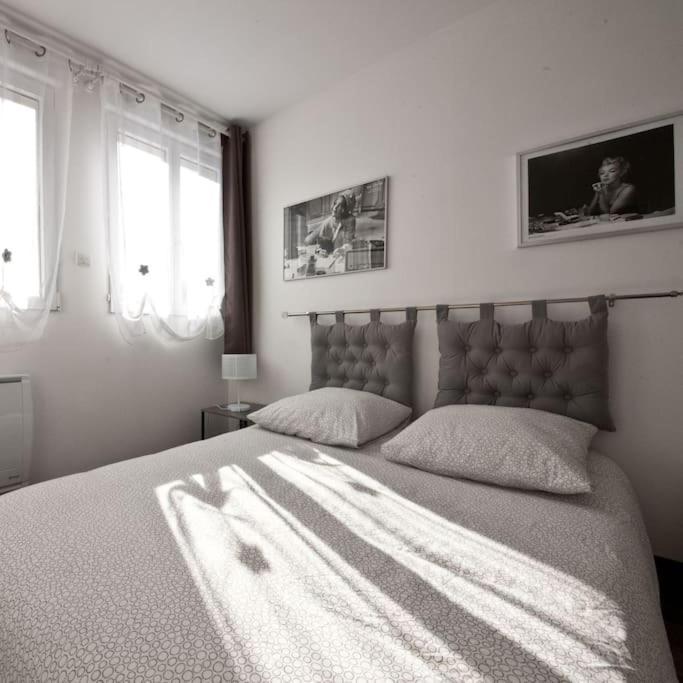 Gite 65 M2 200 M Gare T-G-V 400 M Centre-Ville Grand Parking 250 Places Gratuit Face Au Logement Арас Екстериор снимка